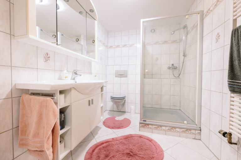 Badezimmer Kellergeschoss