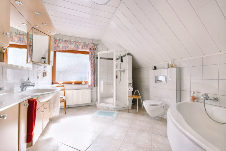 Badezimmer DG