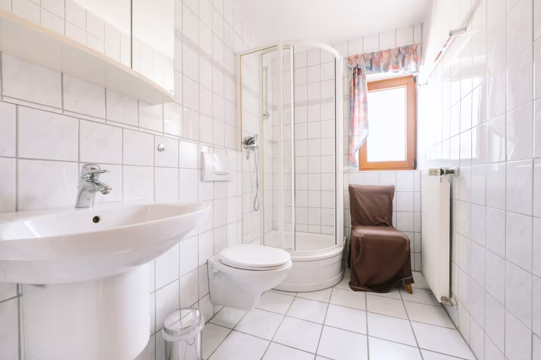 Badezimmer EG
