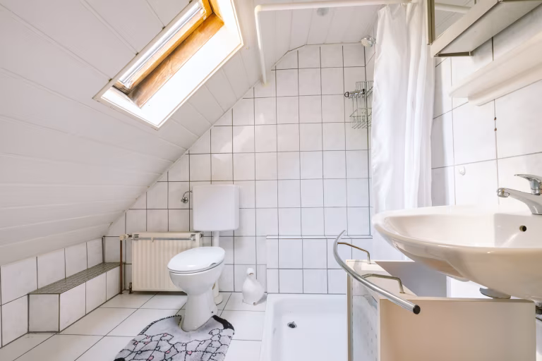 Badezimmer DG Haupthaus
