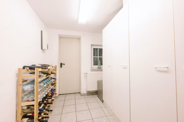 Abstellraum EG Haupthaus